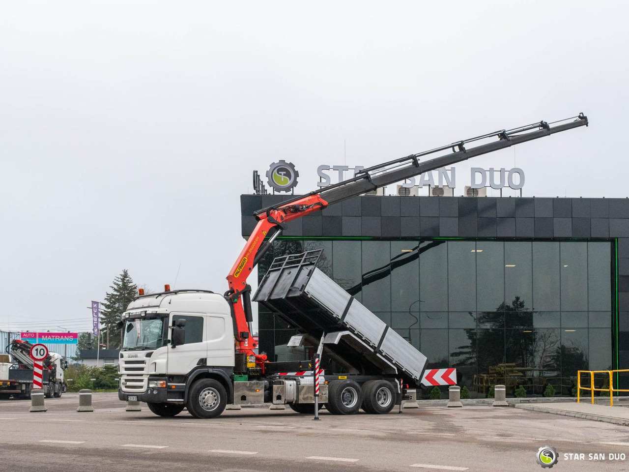 - Самосвал камион: снимка 2 - Самосвал камион: снимка 2