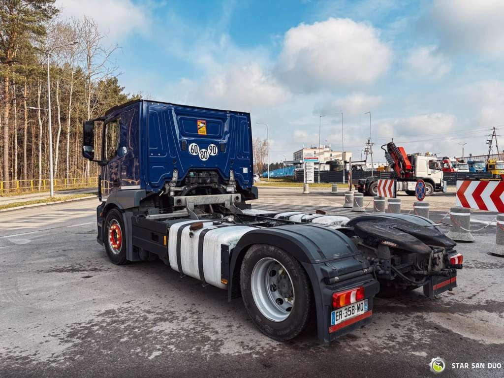 Mercedes-Benz ACTROS 1843 4x2 EURO 6 Hydraulic LOHR - Влекач: снимка 2 Mercedes-Benz ACTROS 1843 4x2 EURO 6 Hydraulic LOHR - Влекач: снимка 2