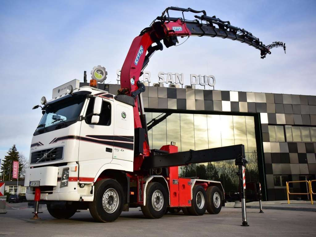 Нови Влекач Volvo  FH 520 8x2 EFFER 850 Fly Jib Winch 5th: снимка 29