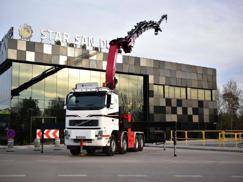 Нови Влекач Volvo  FH 520 8x2 EFFER 850 Fly Jib Winch 5th: снимка 12