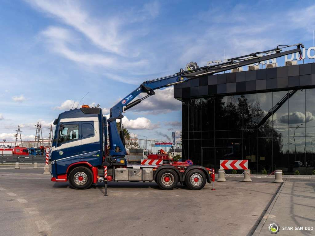 Volvo FH 500 6x2 HMF 3220-K5 HDS Crane Euro 6 - Камион с кран, Влекач: снимка 2 Volvo FH 500 6x2 HMF 3220-K5 HDS Crane Euro 6 - Камион с кран, Влекач: снимка 2