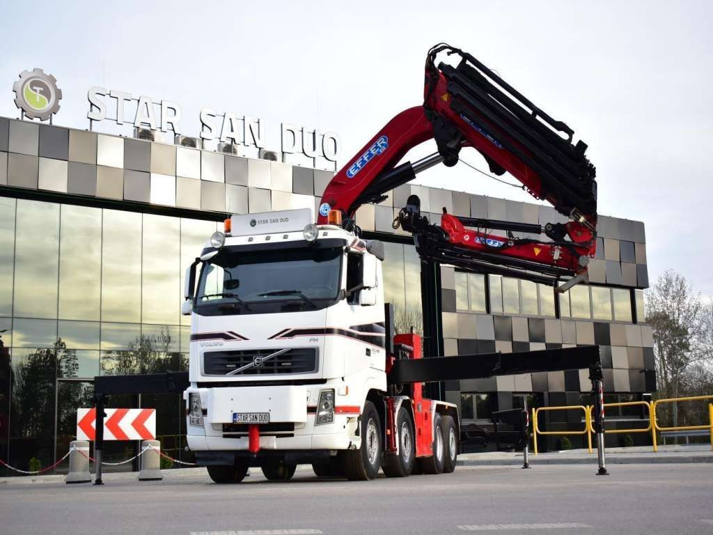 Volvo FH 520 8x2 EFFER 850 Fly Jib Winch 5th - Камион с кран, Влекач: снимка 2 Volvo FH 520 8x2 EFFER 850 Fly Jib Winch 5th - Камион с кран, Влекач: снимка 2