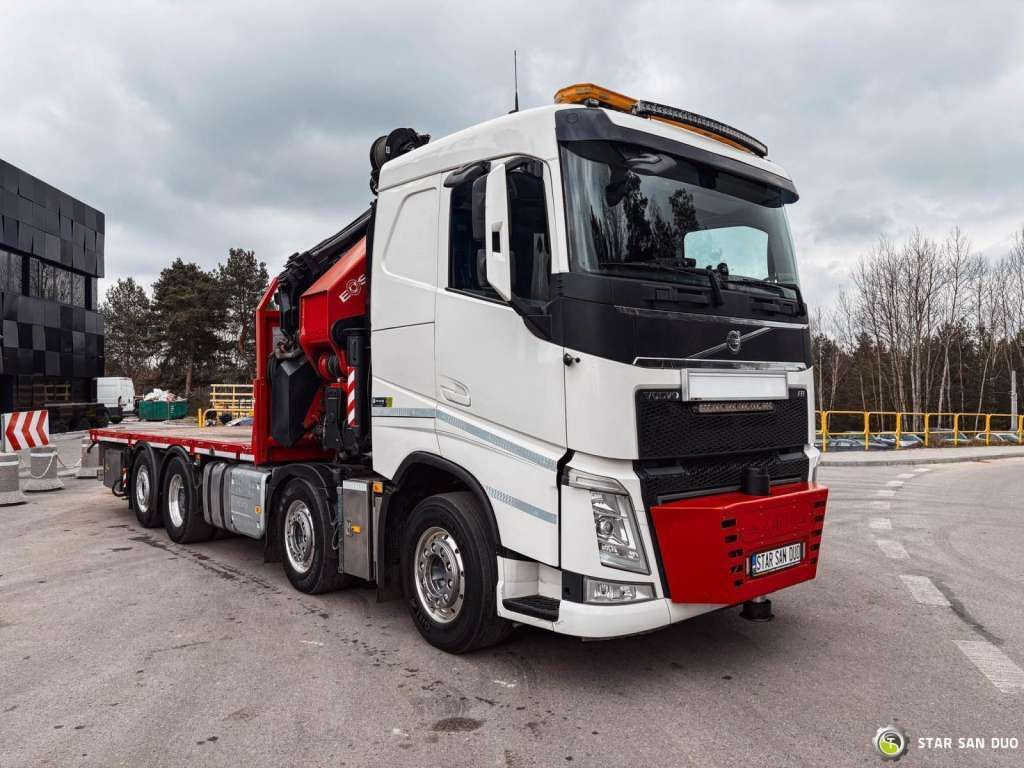 Volvo FH 550 8x2 HMF 8520 FLY JIB Winch Crane Euro 6 - Камион с кран: снимка 5 Volvo FH 550 8x2 HMF 8520 FLY JIB Winch Crane Euro 6 - Камион с кран: снимка 5