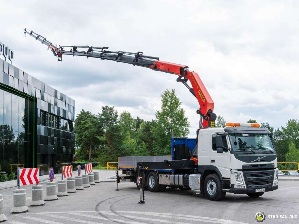 Volvo FM 460 6x2 PALFINGER PK 42002 FLY JIB Crane Eu - Камион с кран: снимка 3 Volvo FM 460 6x2 PALFINGER PK 42002 FLY JIB Crane Eu - Камион с кран: снимка 3