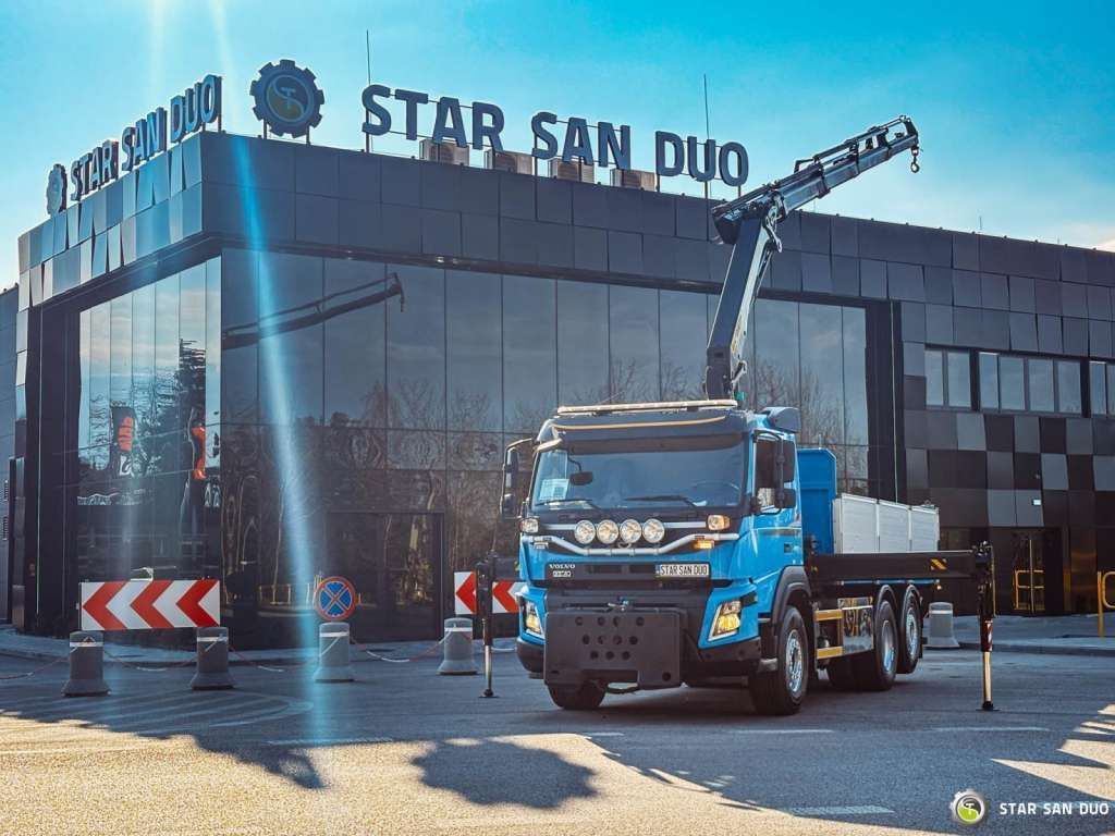 Volvo FMX 410 6x2 PALFINGER PK 18002 659 Working Hour - Самосвал камион: снимка 2 Volvo FMX 410 6x2 PALFINGER PK 18002 659 Working Hour - Самосвал камион: снимка 2