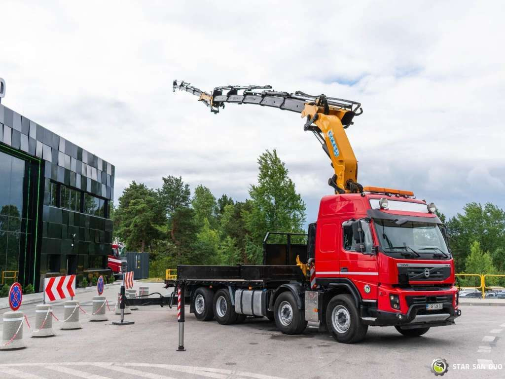 Volvo FMX 500 8x2 Effer 585 Fly Jib Winch Crane Kran - Камион с кран: снимка 3 Volvo FMX 500 8x2 Effer 585 Fly Jib Winch Crane Kran - Камион с кран: снимка 3