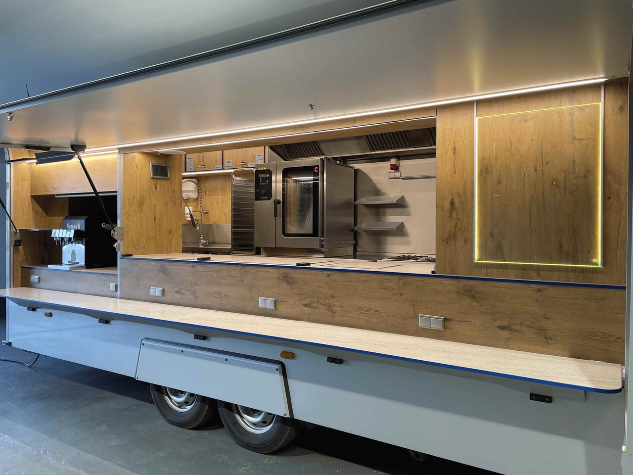 Fiat Ducato - Магазин камион: снимка 4 Fiat Ducato - Магазин камион: снимка 4