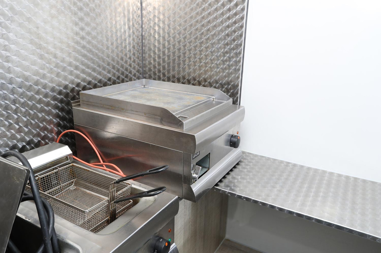 Wochenmarktmobil Seico - Магазин камион: снимка 3 Wochenmarktmobil Seico - Магазин камион: снимка 3