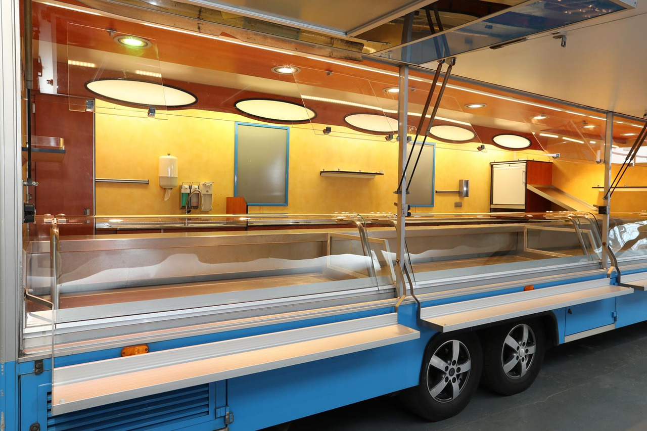 Wochenmarktmobil Tamhart - Магазин камион: снимка 3 Wochenmarktmobil Tamhart - Магазин камион: снимка 3