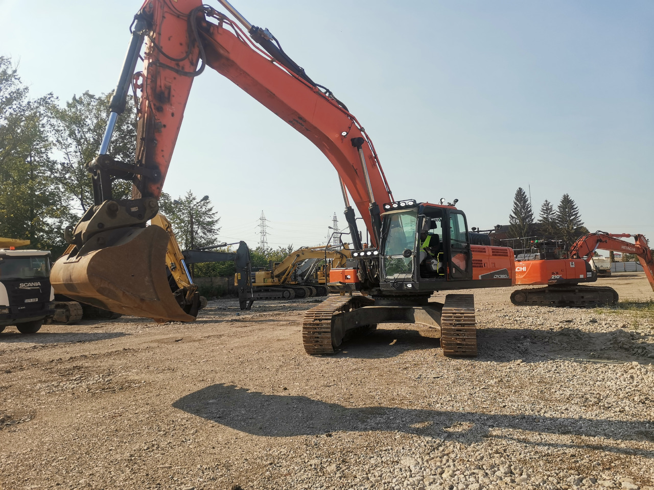DOOSAN DX 380 - Багер: снимка 1 DOOSAN DX 380 - Багер: снимка 1