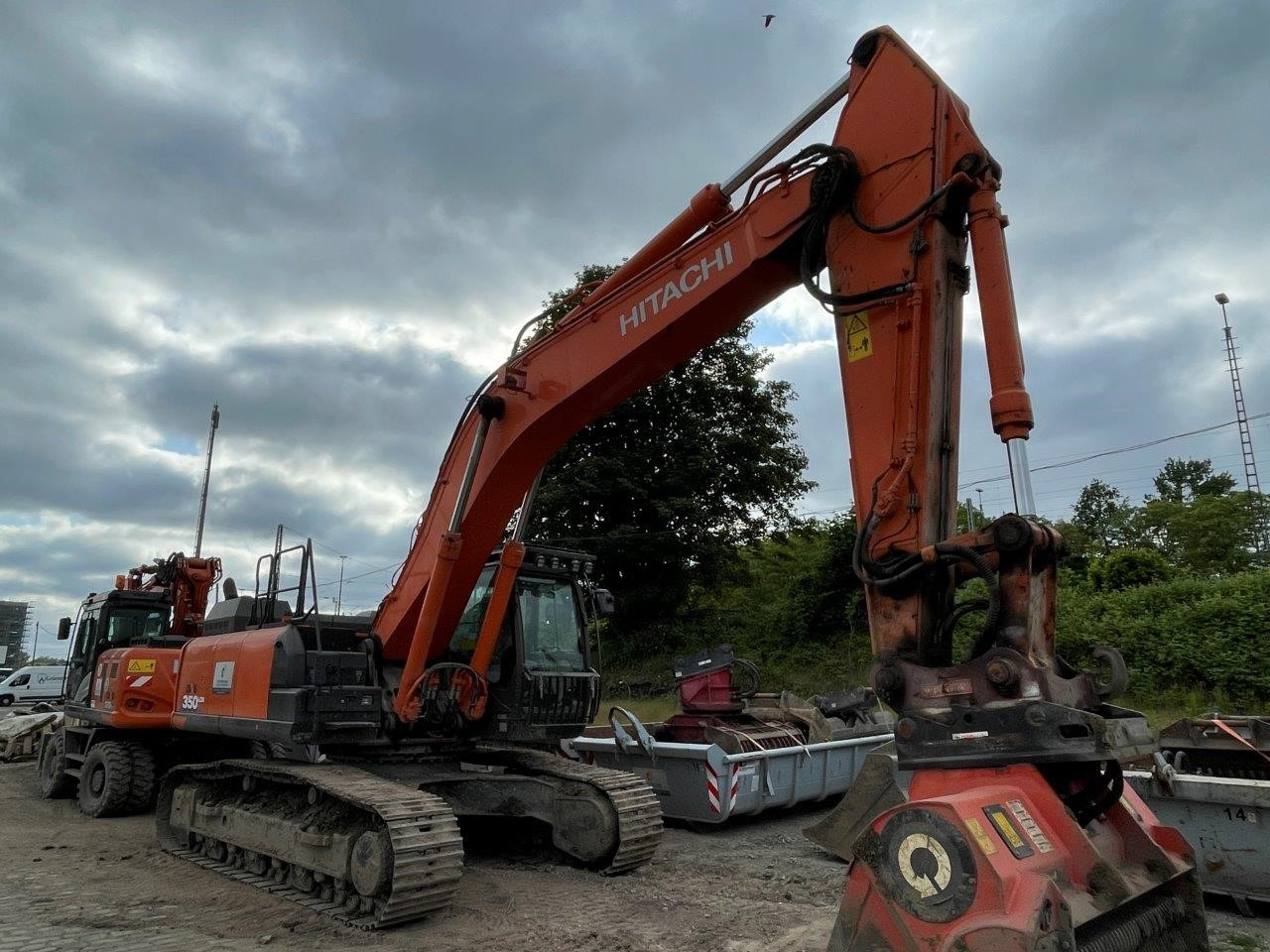HITACHI ZX350 LCN - 6 - Верижен багер: снимка 3 HITACHI ZX350 LCN - 6 - Верижен багер: снимка 3