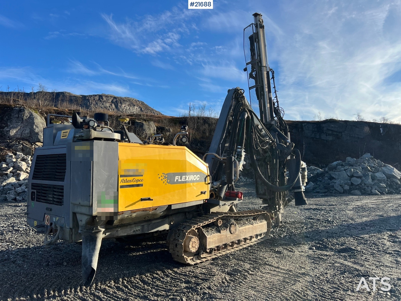 Пробивна машина Atlas Copco T35R-01 Borerigg m/ cop 2540 hammer, sliper og Leica gps: снимка 7 Пробивна машина Atlas Copco T35R-01 Borerigg m/ cop 2540 hammer, sliper og Leica gps: снимка 7