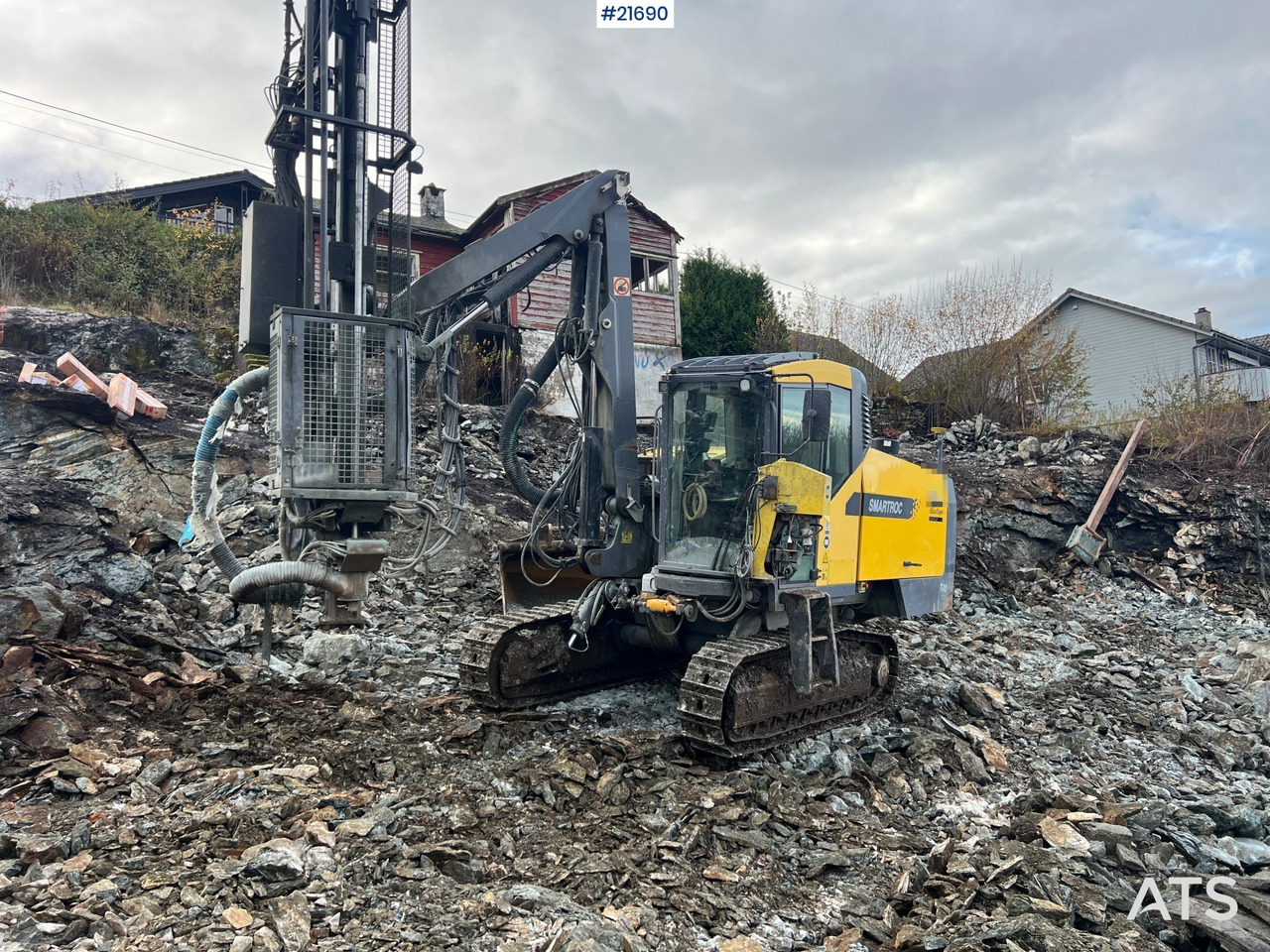 Atlas Copco smartroc T40-11 Borerigg m/ 2560 hammer, CME sliper og Leica gps - Пробивна машина: снимка 1 Atlas Copco smartroc T40-11 Borerigg m/ 2560 hammer, CME sliper og Leica gps - Пробивна машина: снимка 1