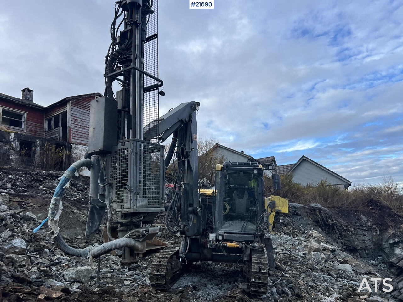 Atlas Copco smartroc T40-11 Borerigg m/ 2560 hammer, CME sliper og Leica gps - Пробивна машина: снимка 2 Atlas Copco smartroc T40-11 Borerigg m/ 2560 hammer, CME sliper og Leica gps - Пробивна машина: снимка 2