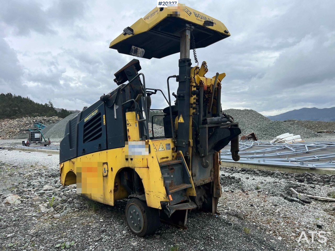 Bomag BM600/15 - Техника за слагане на асфалт: снимка 1 Bomag BM600/15 - Техника за слагане на асфалт: снимка 1