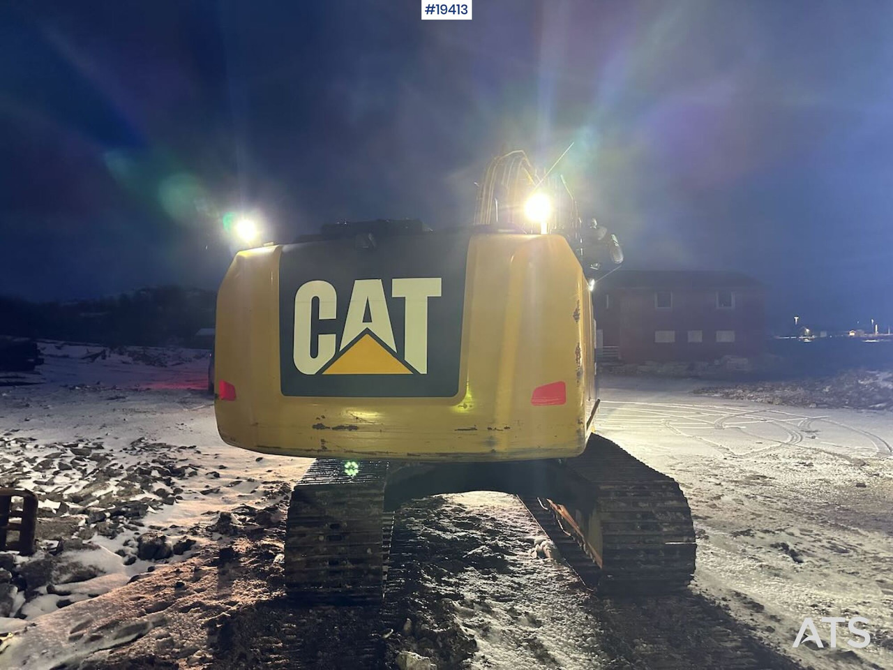 CAT 318EL crawler excavator w/ Cleaning bucket, tooth bucket and rototilt. WATCH VIDEO. - Багер: снимка 4 CAT 318EL crawler excavator w/ Cleaning bucket, tooth bucket and rototilt. WATCH VIDEO. - Багер: снимка 4