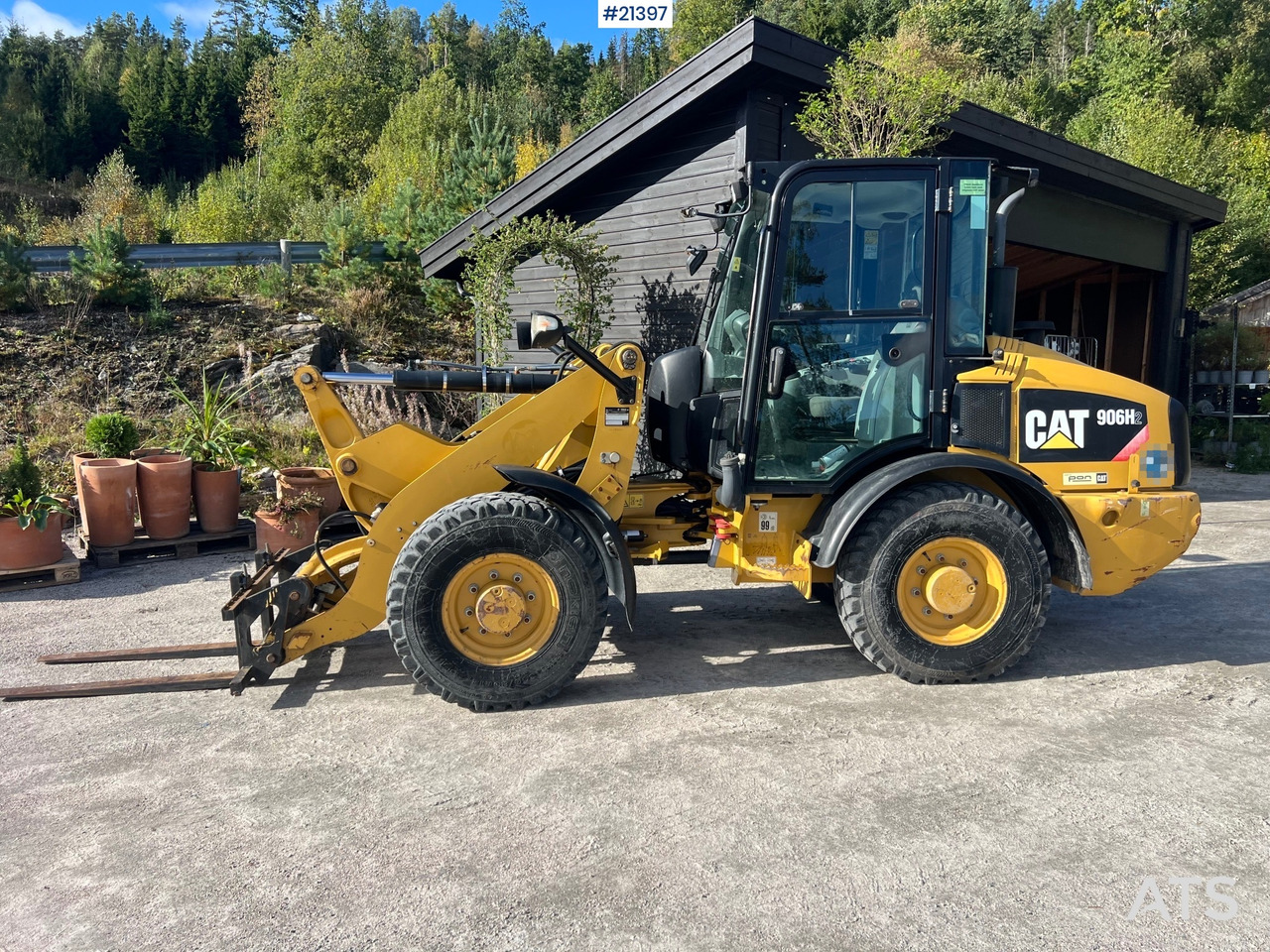 CAT 906H2 - Колесен товарач: снимка 3 CAT 906H2 - Колесен товарач: снимка 3