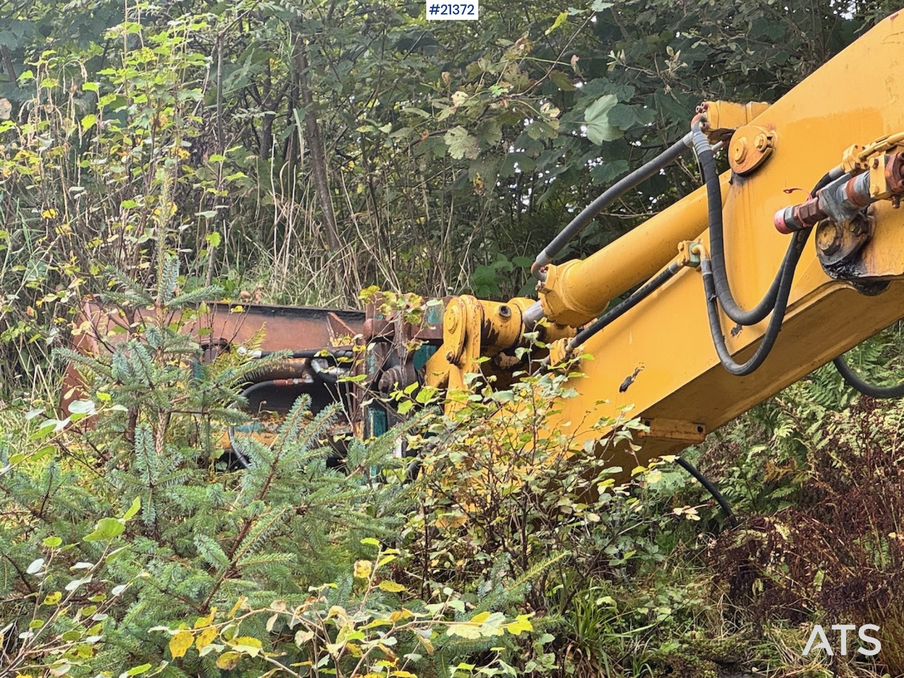 Колесен багер Caterpillar 212B: снимка 17