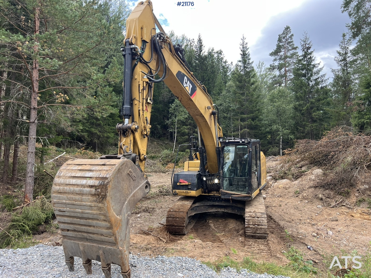 Caterpillar 320 ELRR gravemaskin m/ tannskuffe SE VIDEO - Верижен багер: снимка 2 Caterpillar 320 ELRR gravemaskin m/ tannskuffe SE VIDEO - Верижен багер: снимка 2