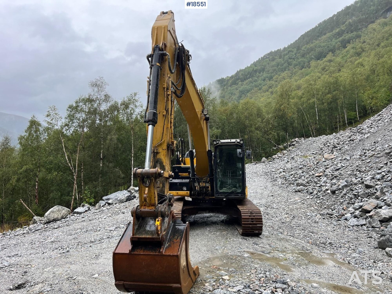 Caterpillar 320E - Верижен багер: снимка 4 Caterpillar 320E - Верижен багер: снимка 4
