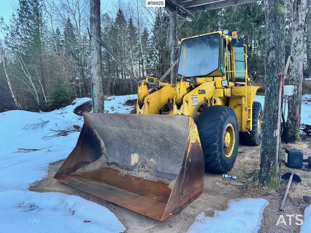 Clark 75B - Колесен товарач: снимка 1 Clark 75B - Колесен товарач: снимка 1