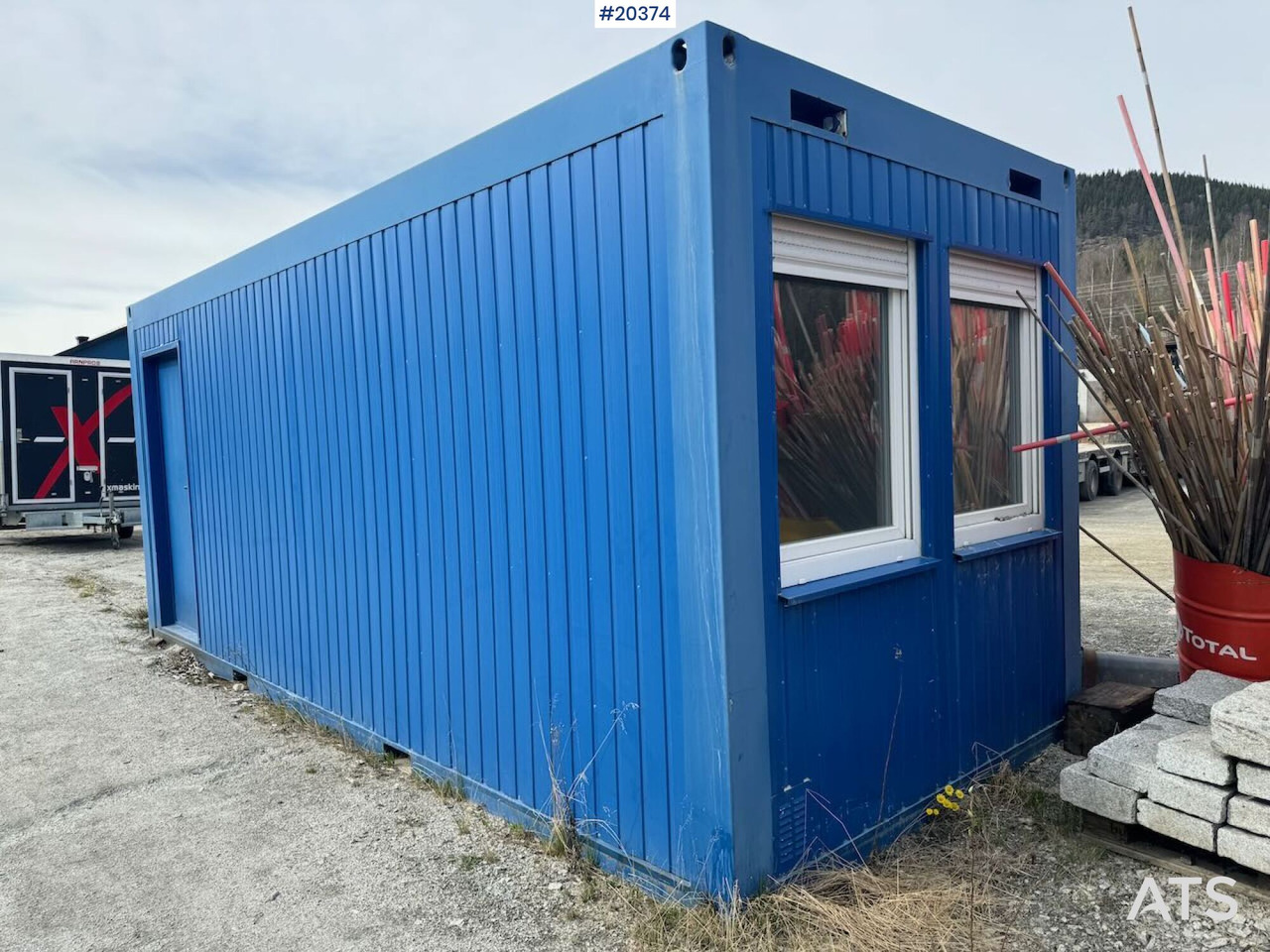 Containerbrakke med tre innganger - Жилищен контейнер: снимка 2 Containerbrakke med tre innganger - Жилищен контейнер: снимка 2