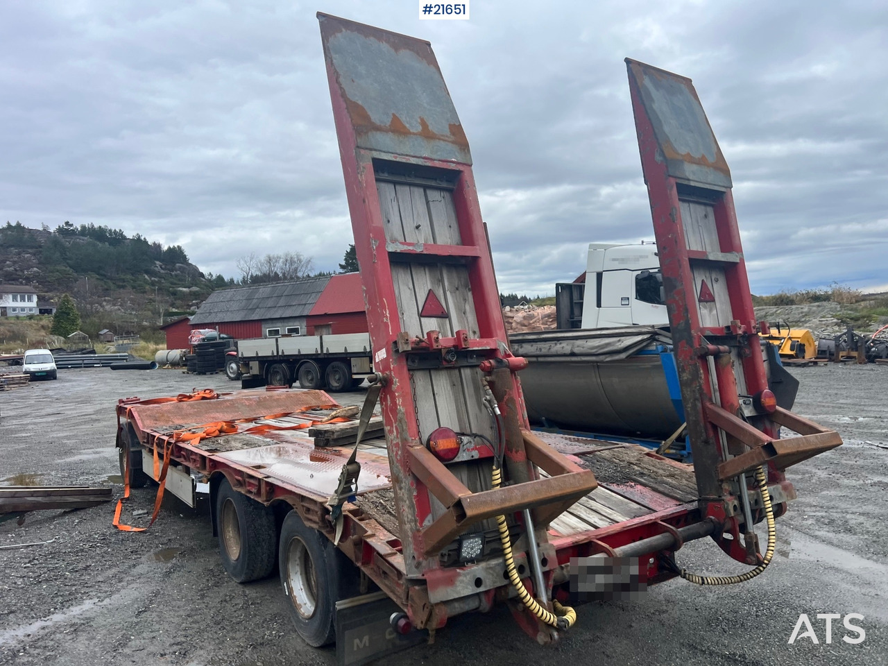 Damm 3 akslet maskinhenger m/ hydrauliske kjørebroer - Автовоз ремарке: снимка 2 Damm 3 akslet maskinhenger m/ hydrauliske kjørebroer - Автовоз ремарке: снимка 2