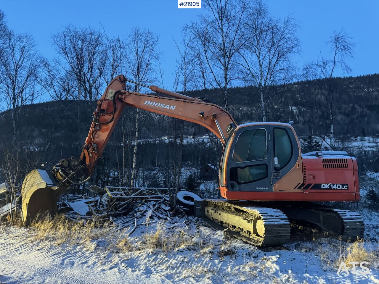 Doosan DX140LC - Верижен багер: снимка 3 Doosan DX140LC - Верижен багер: снимка 3