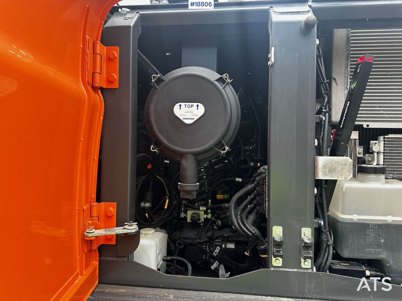 Багер Doosan DX225LC: снимка 16