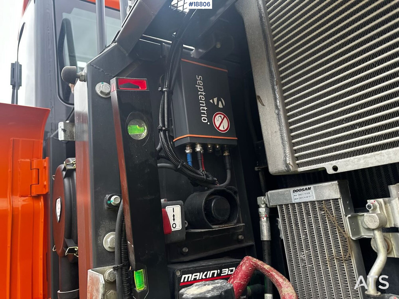 Багер Doosan DX225LC: снимка 15