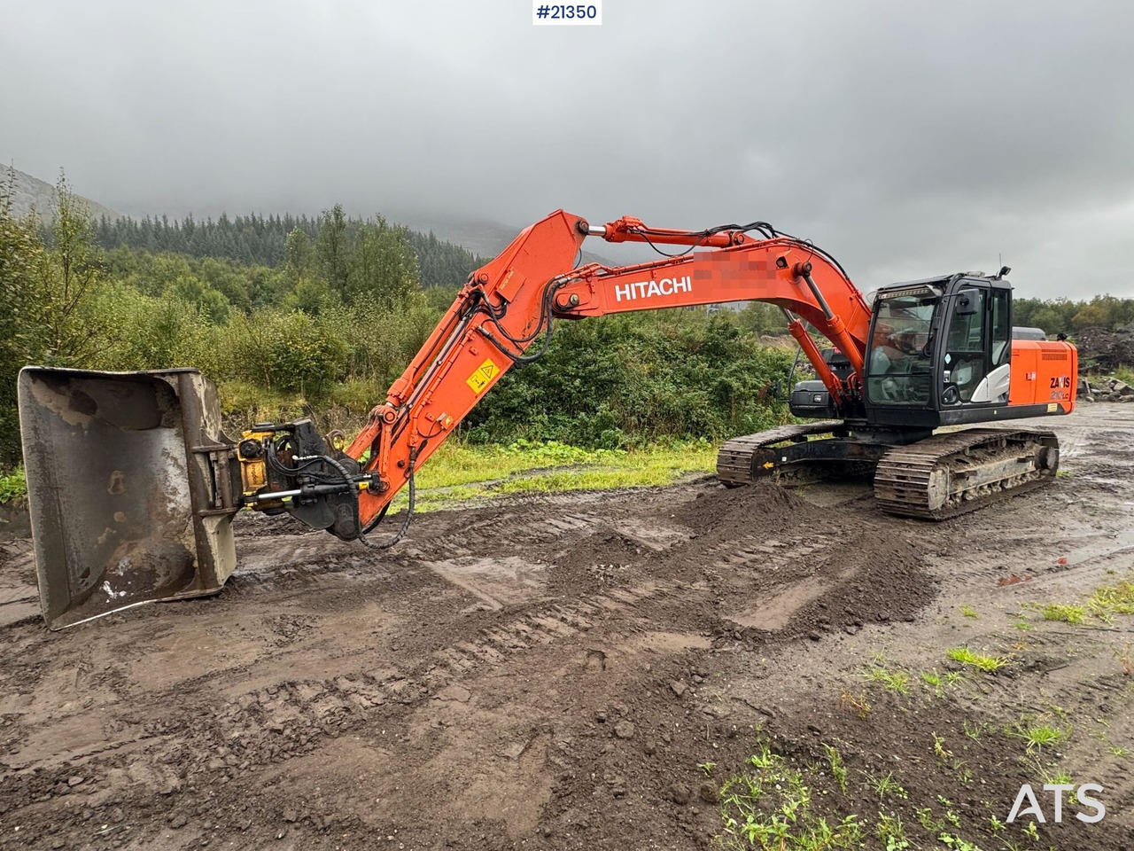 Hitachi ZX210LC - Багер: снимка 1 Hitachi ZX210LC - Багер: снимка 1