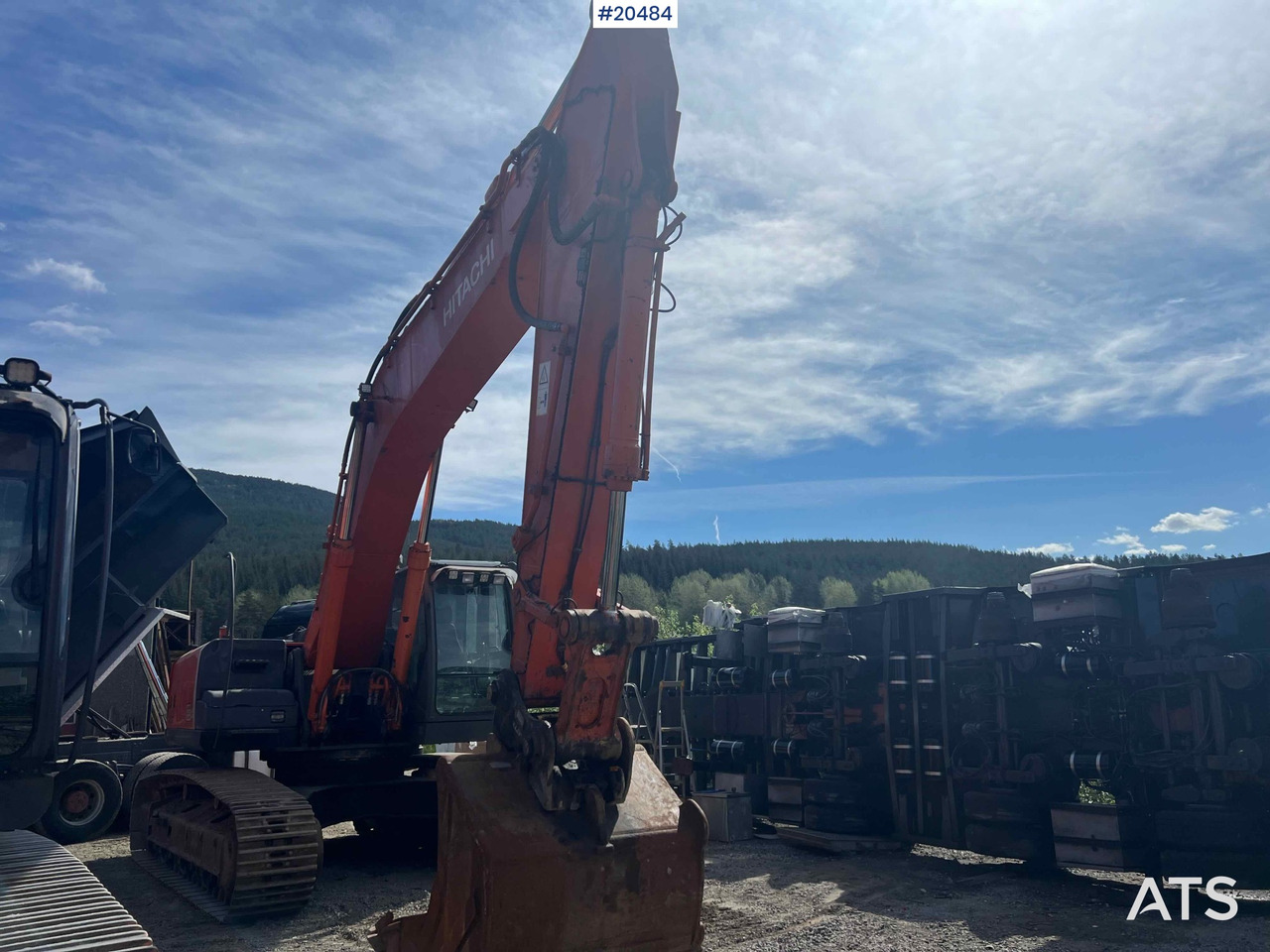 Hitachi ZX350LC-3 - Багер: снимка 4 Hitachi ZX350LC-3 - Багер: снимка 4