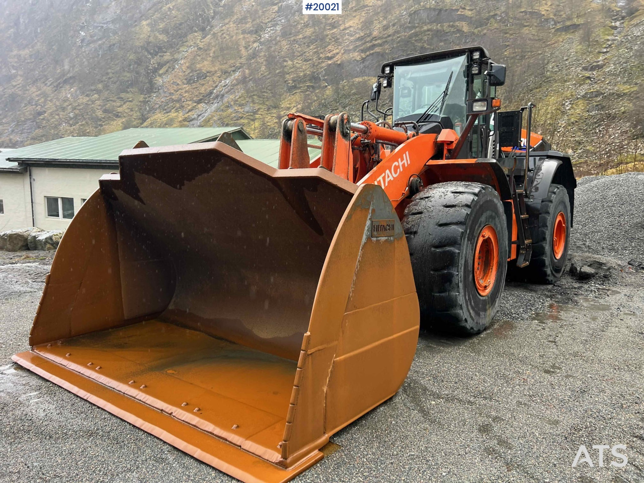 Hitachi zw370-6 Hjullaster m/ vekt, skriver og skuffe - Колесен товарач: снимка 2 Hitachi zw370-6 Hjullaster m/ vekt, skriver og skuffe - Колесен товарач: снимка 2