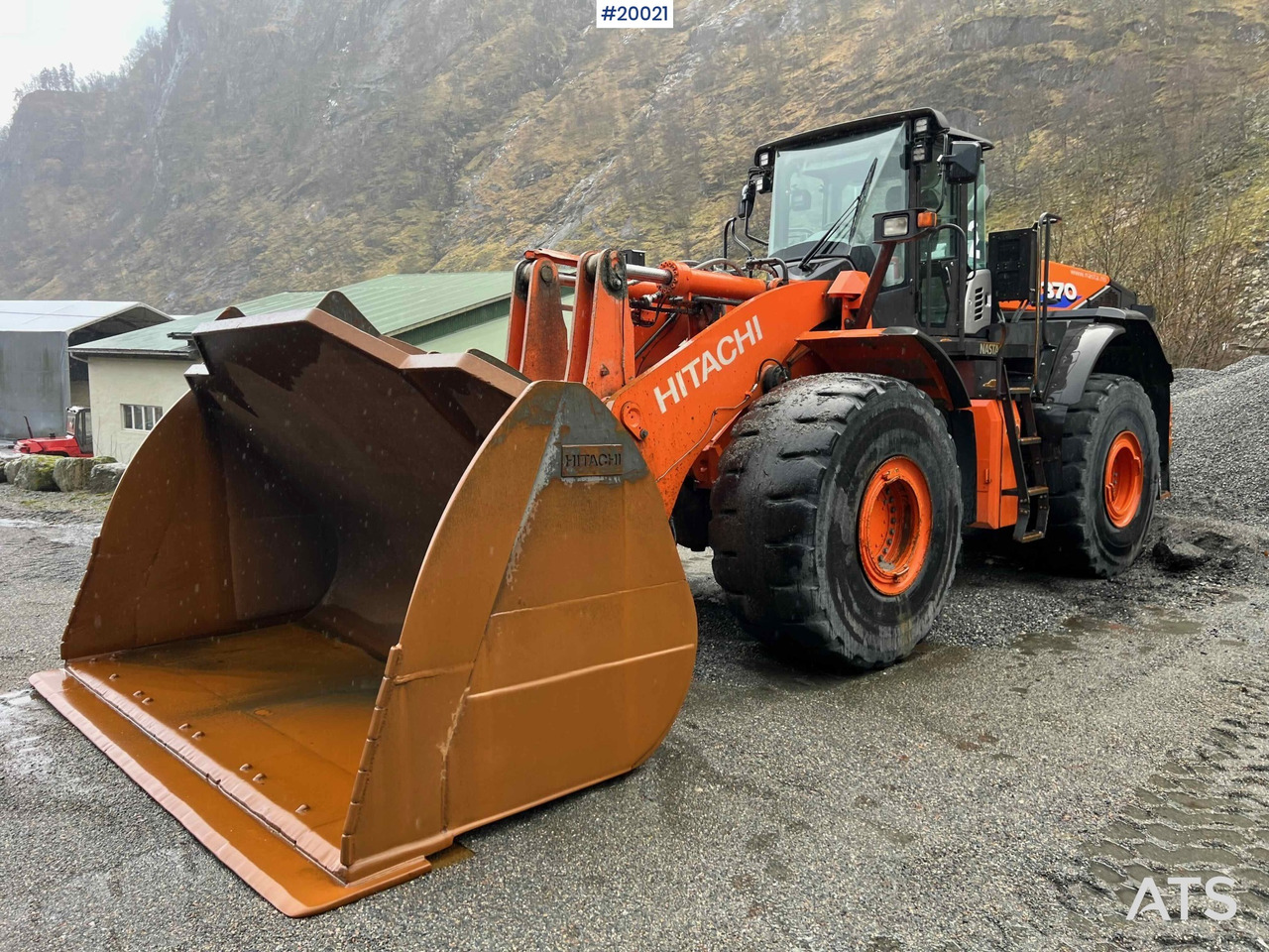 Hitachi zw370-6 Hjullaster m/ vekt, skriver og skuffe - Колесен товарач: снимка 1 Hitachi zw370-6 Hjullaster m/ vekt, skriver og skuffe - Колесен товарач: снимка 1