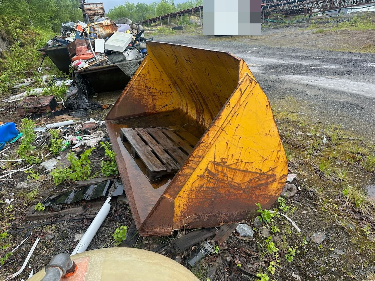 Hjullasterskuffe Har stått på en Hanomag 44C - Кофа за товарач за Строителна техника: снимка 1 Hjullasterskuffe Har stått på en Hanomag 44C - Кофа за товарач за Строителна техника: снимка 1