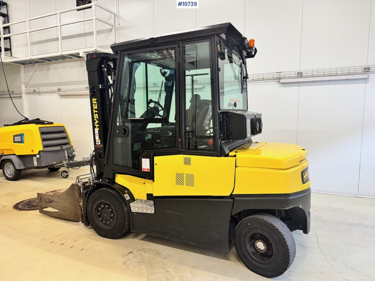 Hyster J4.0XN - Мотокар: снимка 2 Hyster J4.0XN - Мотокар: снимка 2
