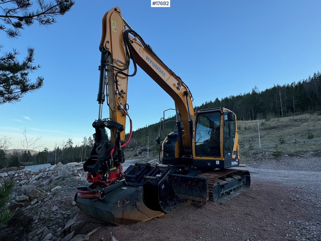 Hyundai HX145 LCR - Багер: снимка 3 Hyundai HX145 LCR - Багер: снимка 3