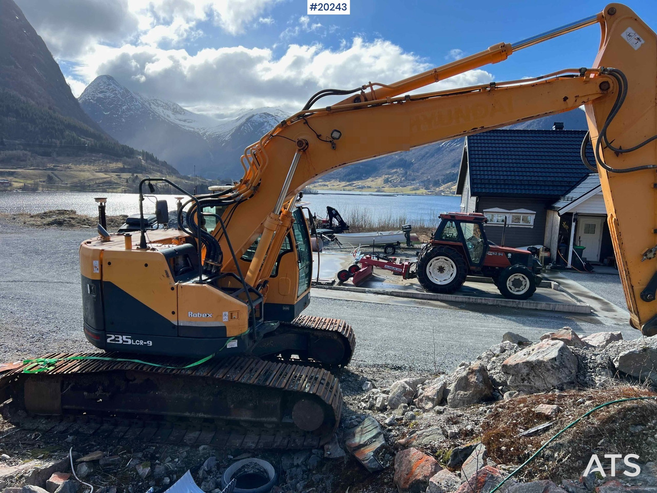 Hyundai Robex 235LCR-9 m/ Graveskuffe og gps - Багер: снимка 3 Hyundai Robex 235LCR-9 m/ Graveskuffe og gps - Багер: снимка 3