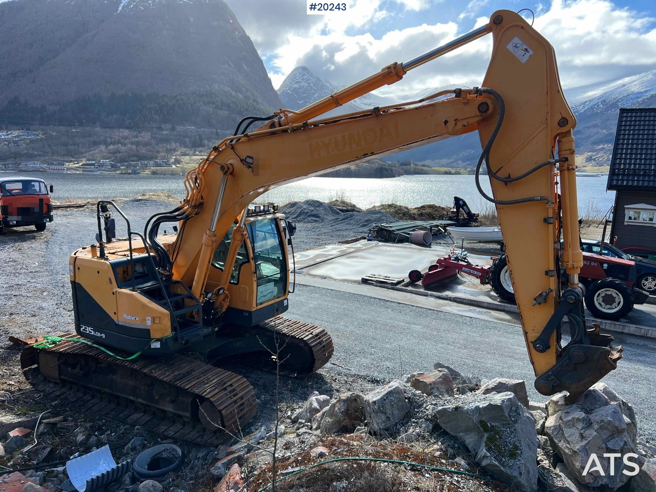 Hyundai Robex 235LCR-9 m/ Graveskuffe og gps - Багер: снимка 1 Hyundai Robex 235LCR-9 m/ Graveskuffe og gps - Багер: снимка 1