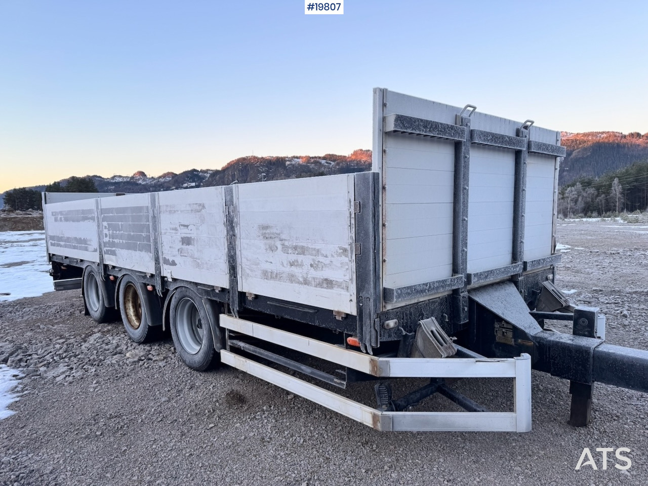 Istrail 3 akslet plankjerre - Бордово ремарке/ Платформа: снимка 4 Istrail 3 akslet plankjerre - Бордово ремарке/ Платформа: снимка 4