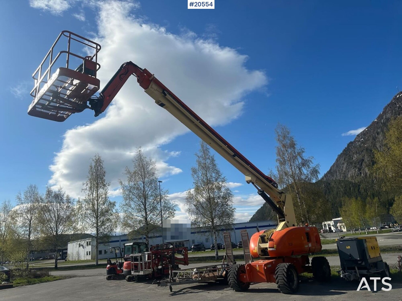 JLG 860SJ - Телескопична платформа: снимка 1 JLG 860SJ - Телескопична платформа: снимка 1