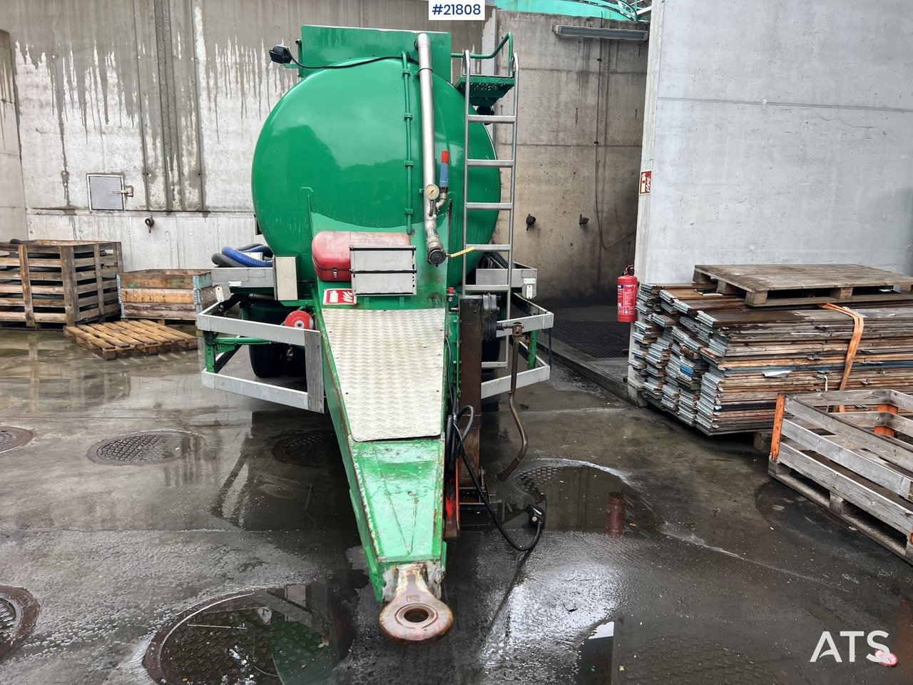 Jyki 2002 jyki ts2-15cr 2 akslet tankhenger rep.objekt - Ремарке цистерна: снимка 5 Jyki 2002 jyki ts2-15cr 2 akslet tankhenger rep.objekt - Ремарке цистерна: снимка 5