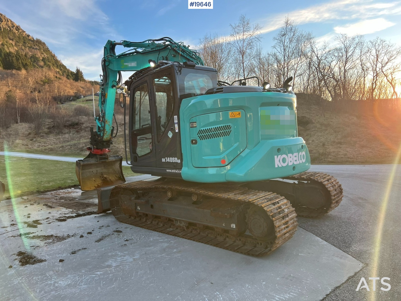 Kobelco SK140SRLC-7 - Багер: снимка 3 Kobelco SK140SRLC-7 - Багер: снимка 3