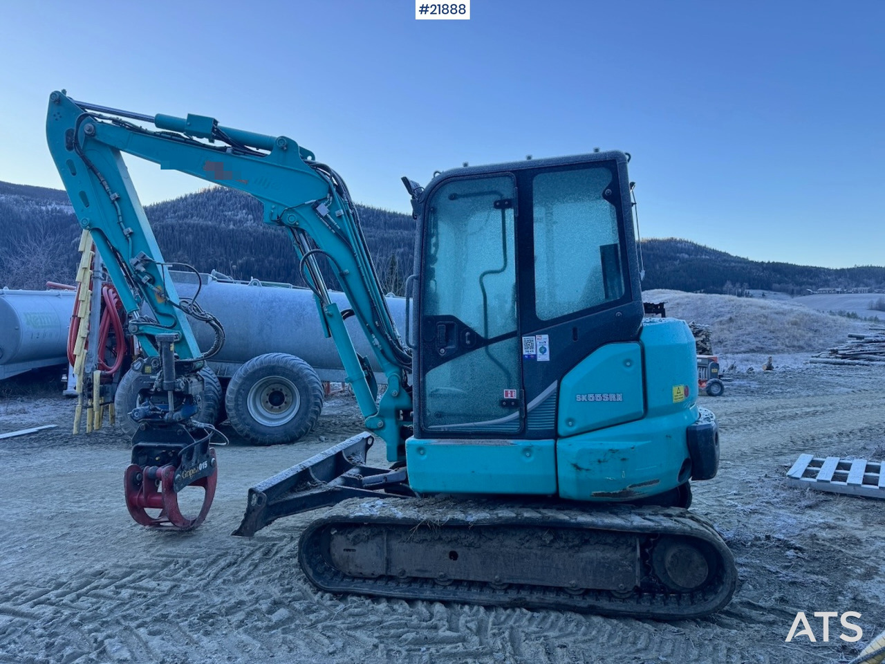 Kobelco SK55SRX-6 m/ Rototilt og 3 skuffer. 2330 timer! SE VIDEO - Верижен багер: снимка 4 Kobelco SK55SRX-6 m/ Rototilt og 3 skuffer. 2330 timer! SE VIDEO - Верижен багер: снимка 4