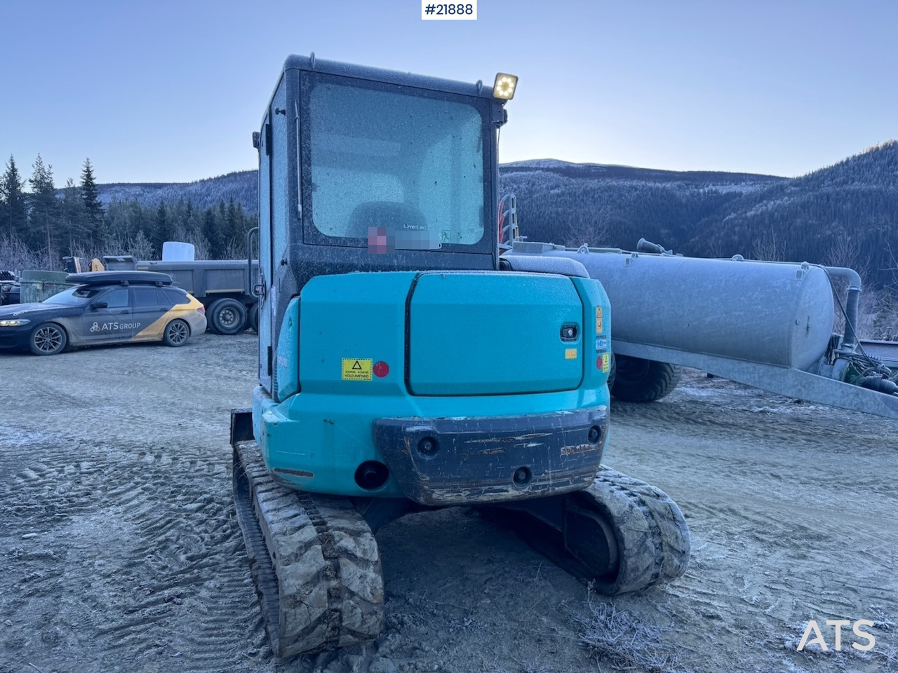 Kobelco SK55SRX-6 m/ Rototilt og 3 skuffer. 2330 timer! SE VIDEO - Верижен багер: снимка 5 Kobelco SK55SRX-6 m/ Rototilt og 3 skuffer. 2330 timer! SE VIDEO - Верижен багер: снимка 5