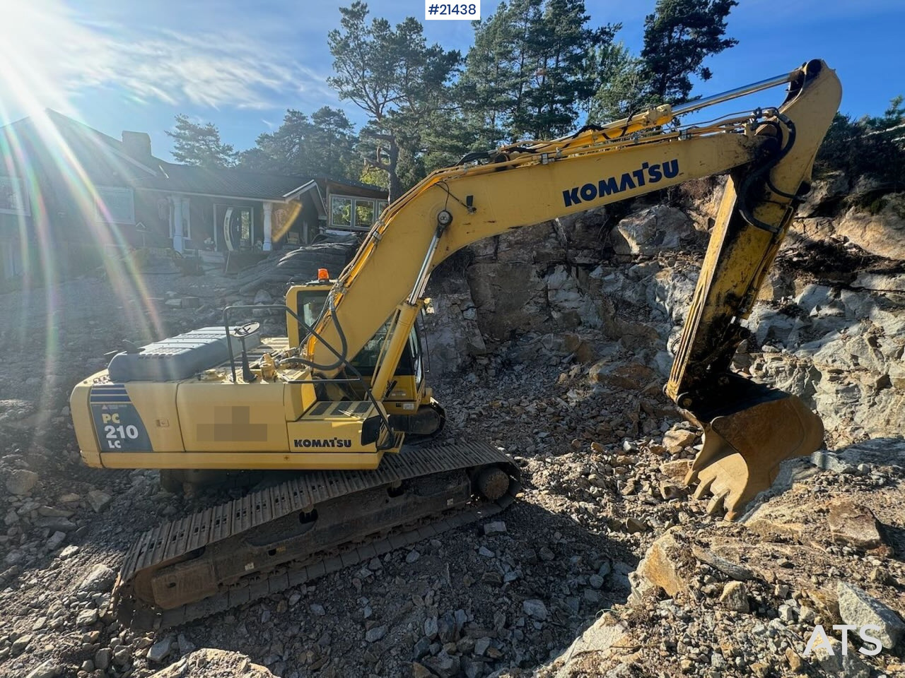 Komatsu PC210LC-8 - Верижен багер: снимка 3 Komatsu PC210LC-8 - Верижен багер: снимка 3