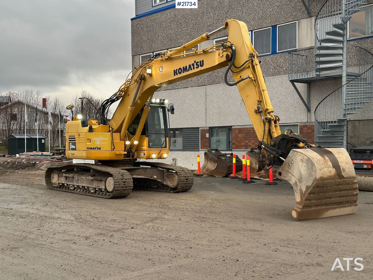 Komatsu PC228USLC-8 gravemaskin m/ 3 skuffer og rototilt. SE VIDEO - Верижен багер: снимка 3 Komatsu PC228USLC-8 gravemaskin m/ 3 skuffer og rototilt. SE VIDEO - Верижен багер: снимка 3
