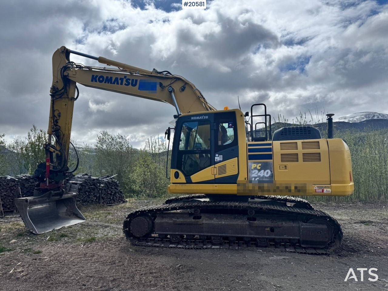 Komatsu PC240LC-10 - Багер: снимка 2 Komatsu PC240LC-10 - Багер: снимка 2