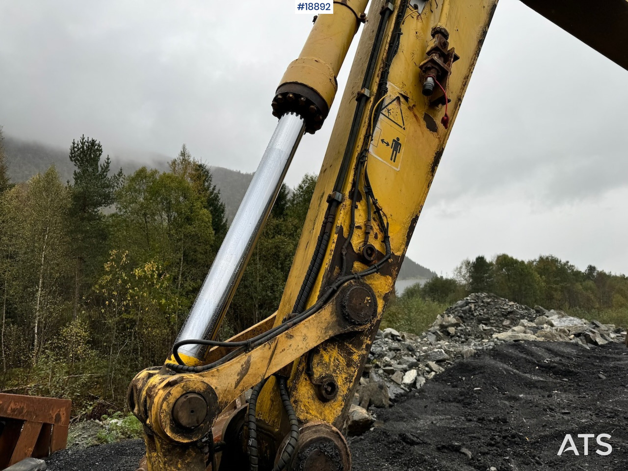 Лизинг на Komatsu PC240LC-6K Komatsu PC240LC-6K: снимка 22
