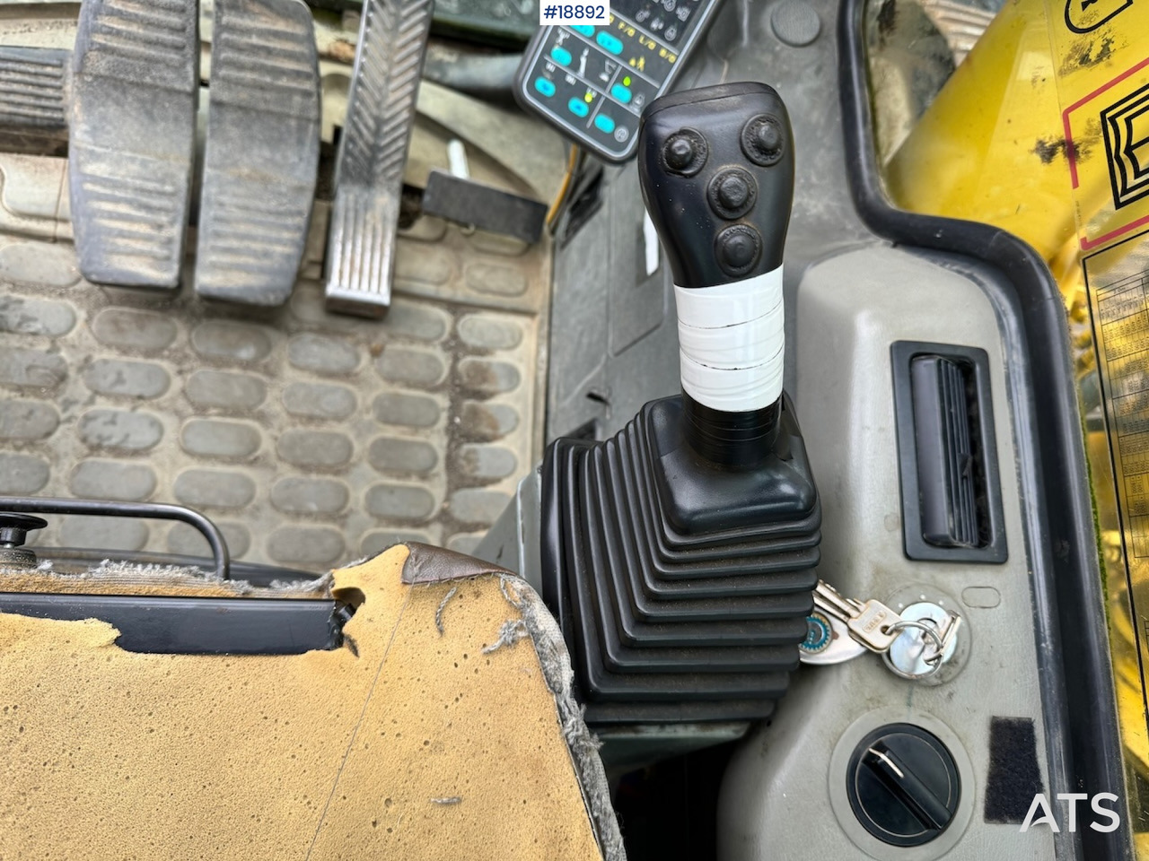 Лизинг на Komatsu PC240LC-6K Komatsu PC240LC-6K: снимка 30